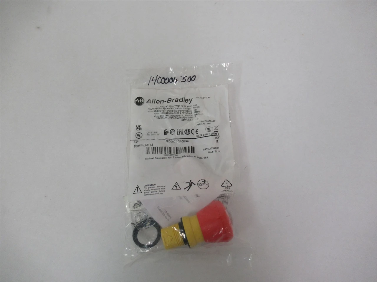 Allen-Bradley 800FP-LMT44; Switch EStop 40mm Twist To Release