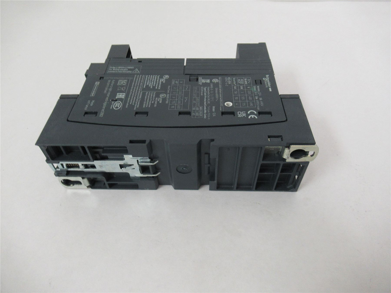 Schneider LUB12; Starter Power Base 3 Poles 12A 24-240V AC/DC
