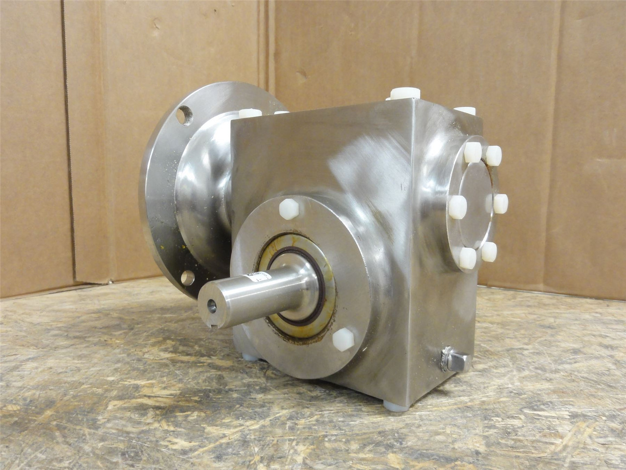 Grove Gear SS-BMQ818-20-R-56; Speed Reducer; SS; 20:1 Ratio