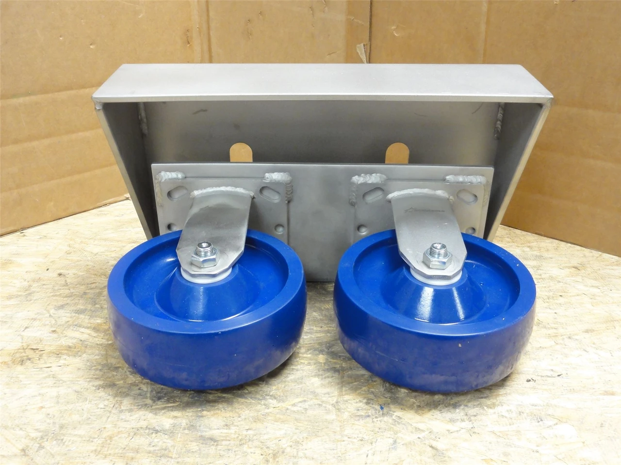 MFG- LRU-05LDC-18W; Back-Up Wheel Assembly; 6" Wheels; SS
