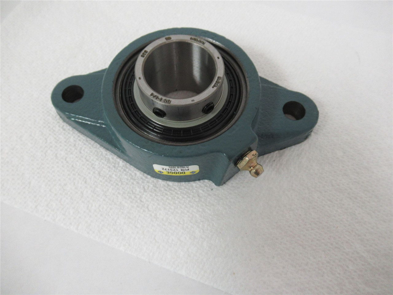 Dodge F2B-SC-104S; 2-Bolt Flange Bearing 1.25"ID 123172