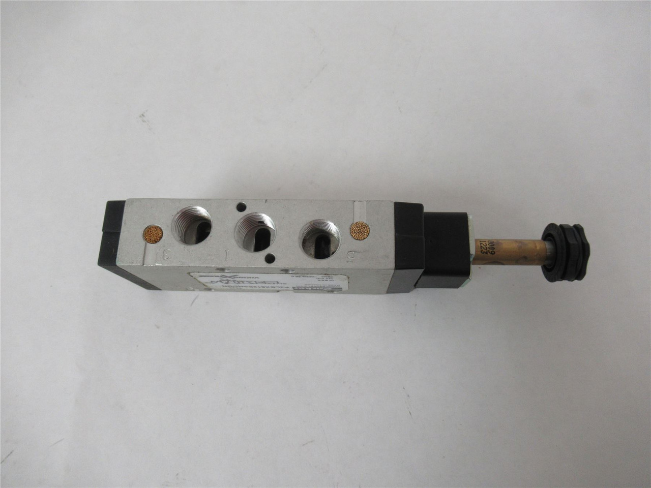 Parker P2LBX512ESNDDN; Pneumatic Solenoid Valve 1/4" 5/2 2-Pos