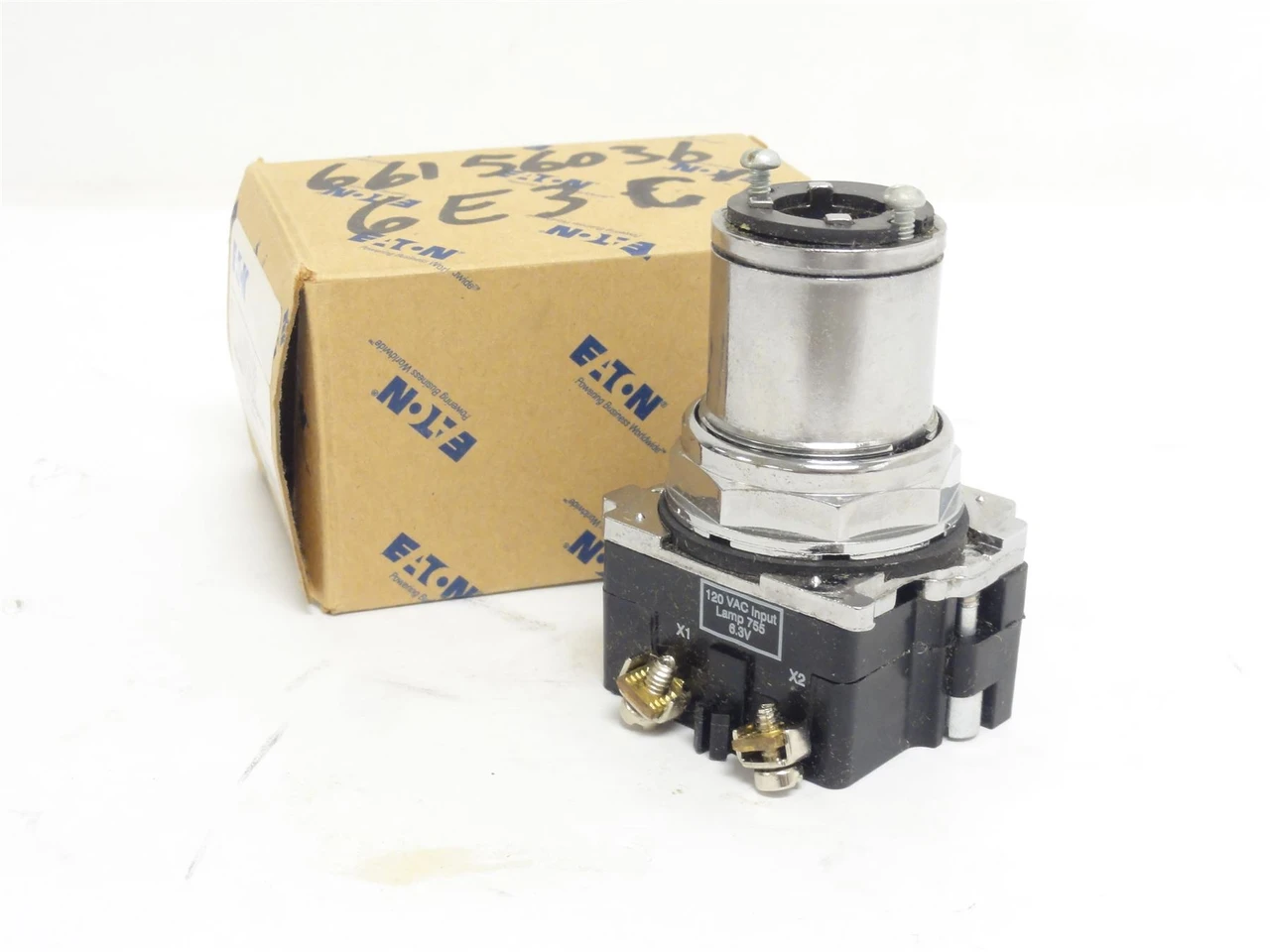 Eaton 10250T6033; Illumin-Selector Switch Operator 120VAC; 3P