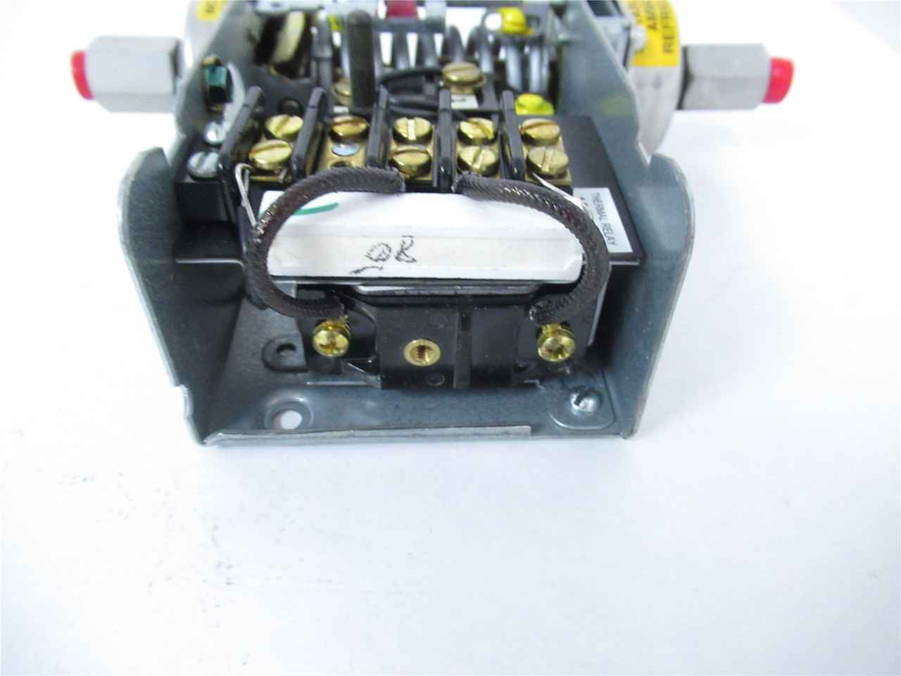 Johnson Control P28AN-1; Mechancial Lube Oil Pressure Control