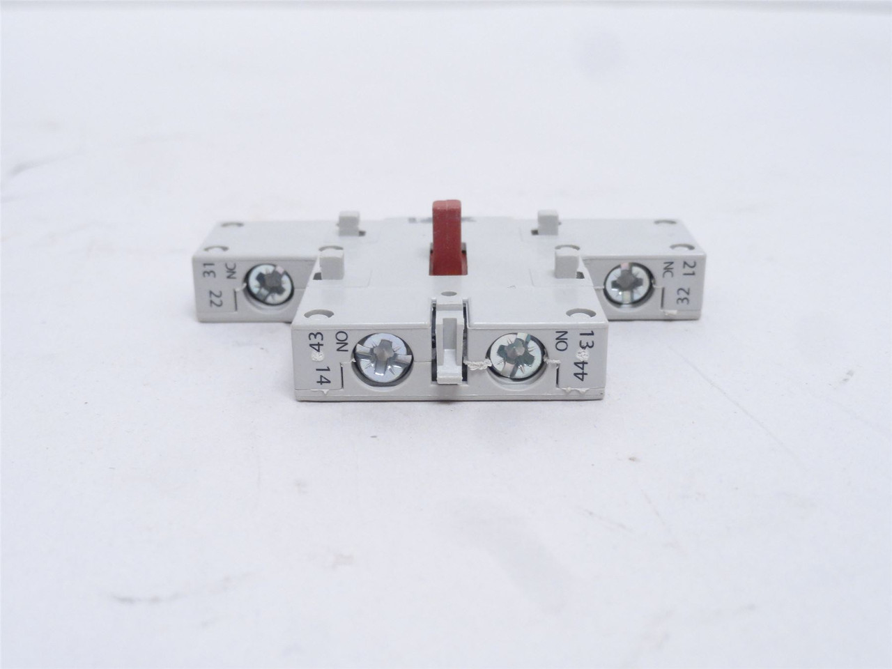 Hubbell HBLAC1; Aux Contact; 1-NO; 1-NC; 10 Amp; 600VAC
