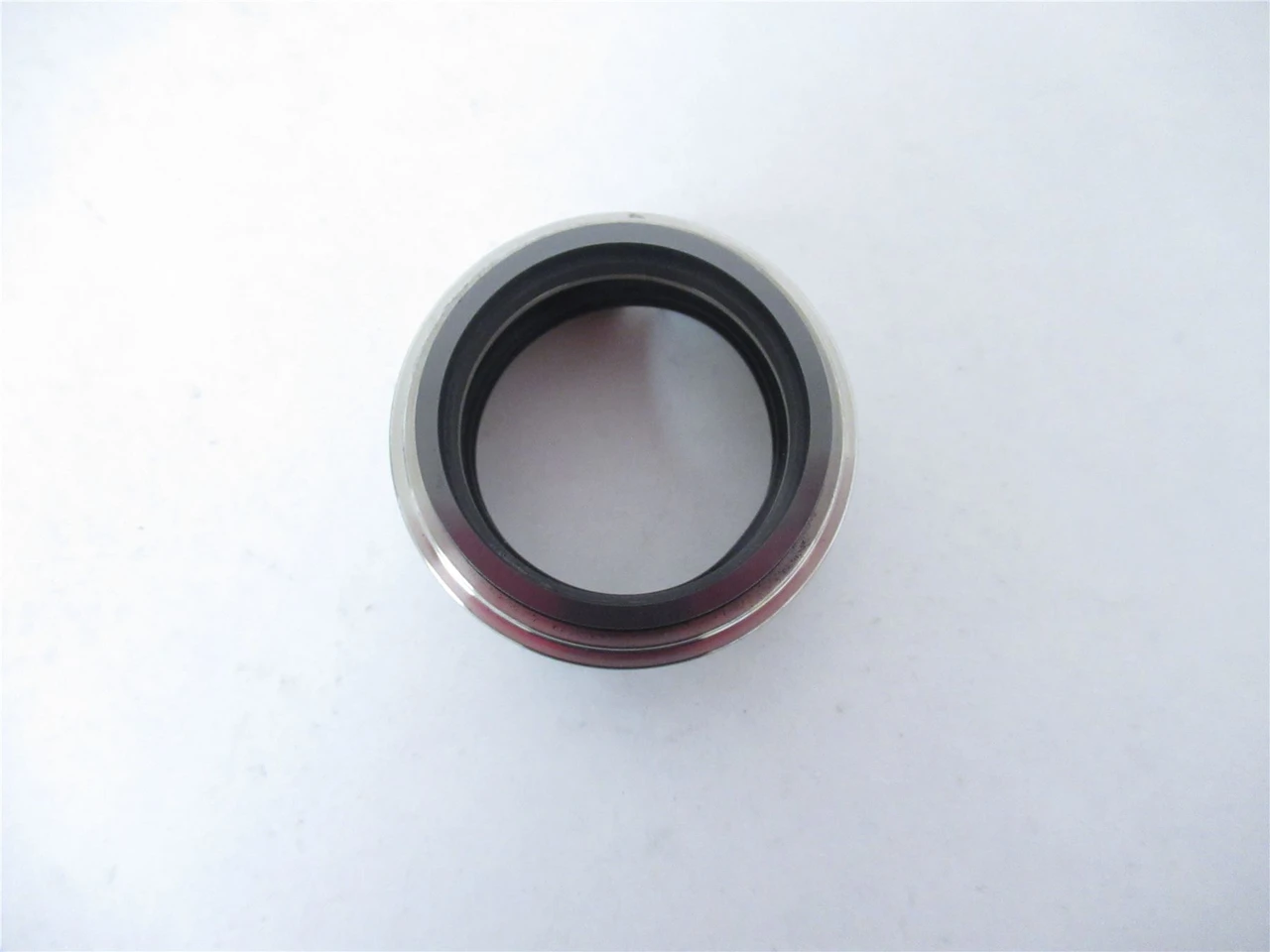Unibloc 5122A; Pump Seal w/metal holder carbon inserts 30mm