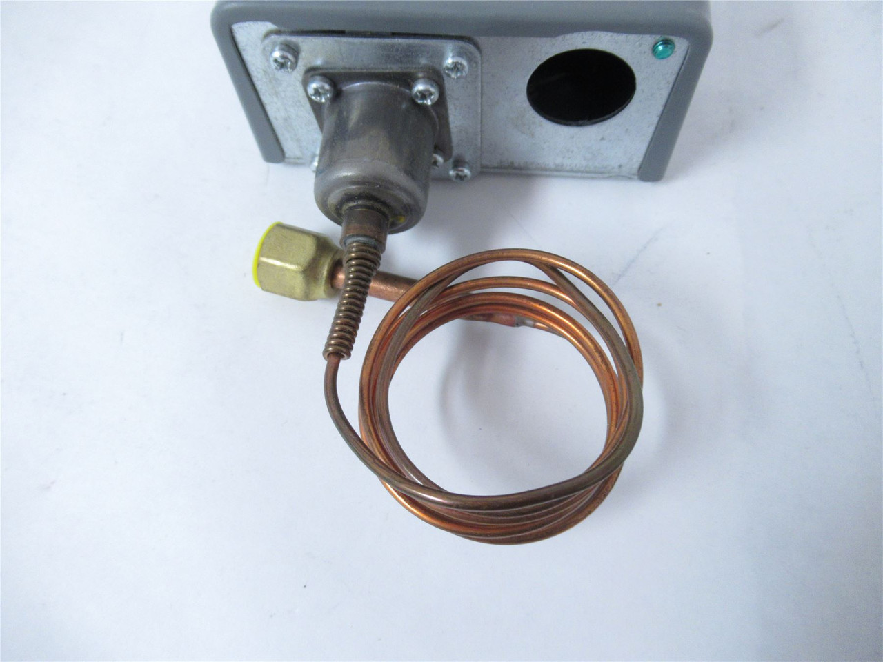 Johnson Control P70KA-1; Pressure Controller 4 wire 2 circuit