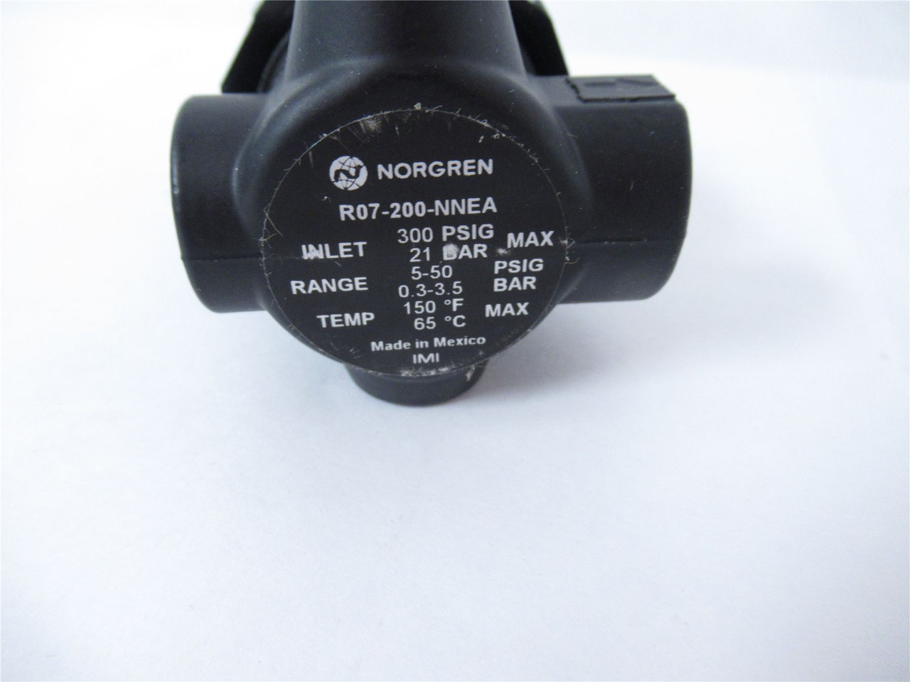 Norgren R07-200-NNEA; Pneumatic MiniRegulator 1/4"PTF 5-50PSI
