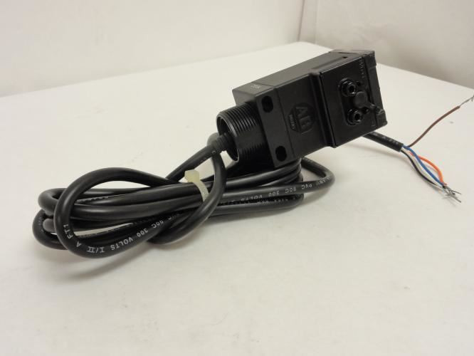 Allen-Bradley 42GRF-9101 ; Photosensor; 10-55VDC 20-40VAC 4VA