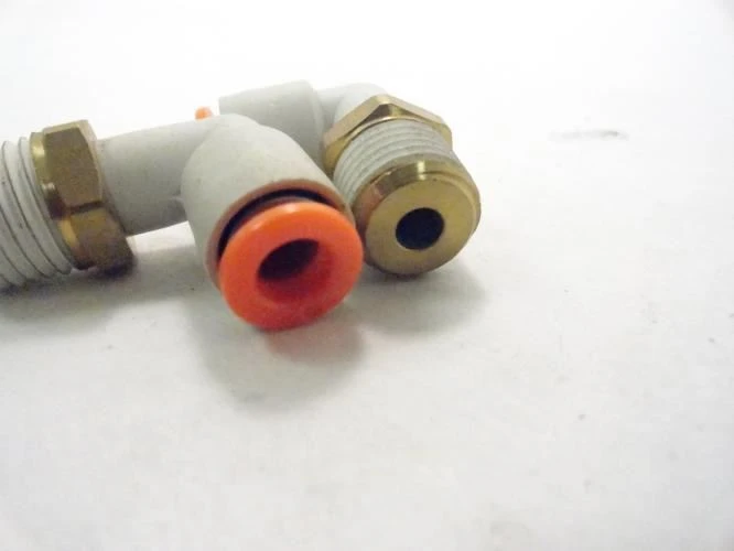 SMC KQ2V07-35AS; LOT-2 Pneumatic Elbow 1/4" Tube 1/4" NPT