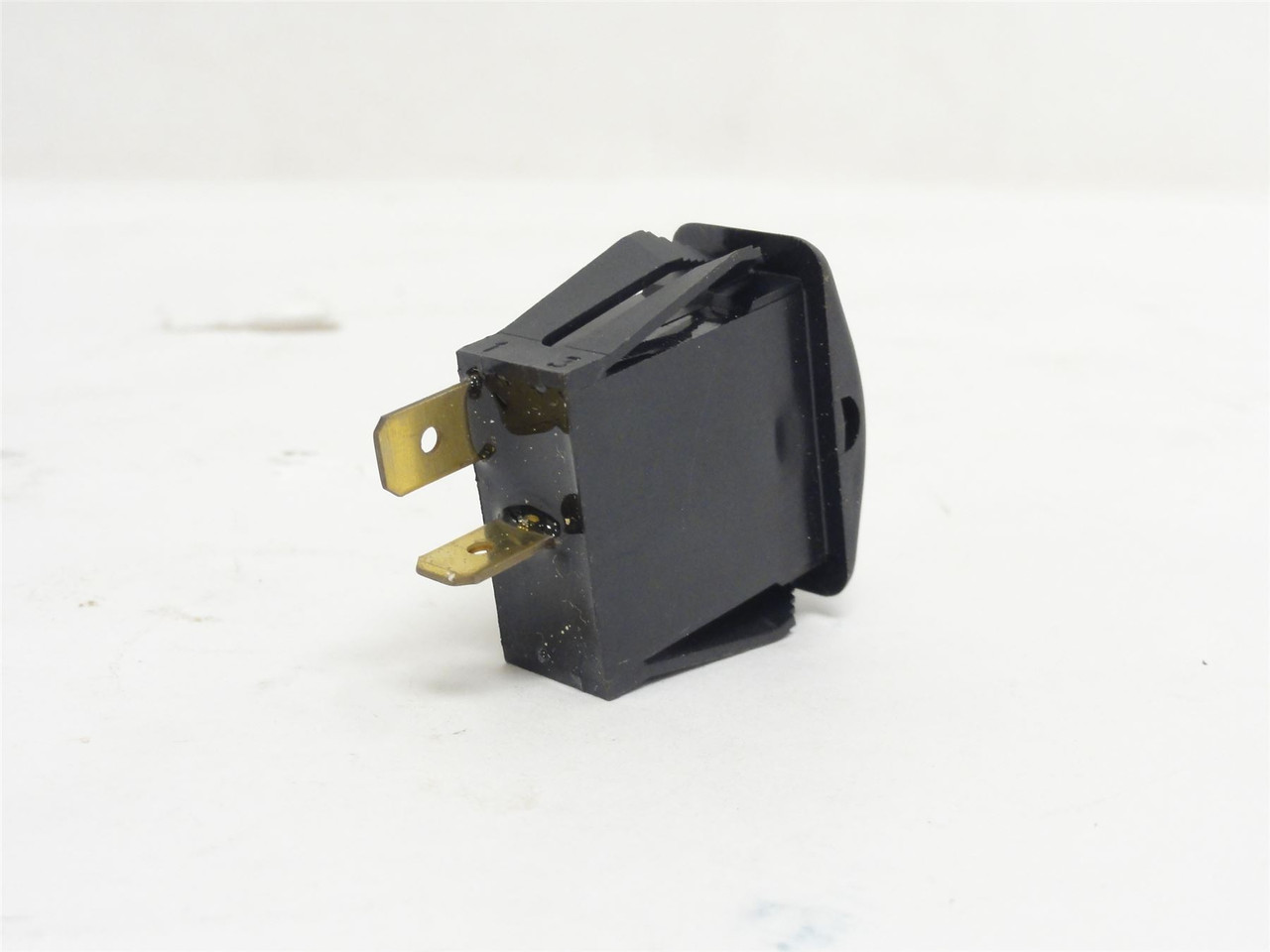 Otto K1ABAAAAAA; Sealed Rocker Switch; 10.1A; 125/250VAC/DC