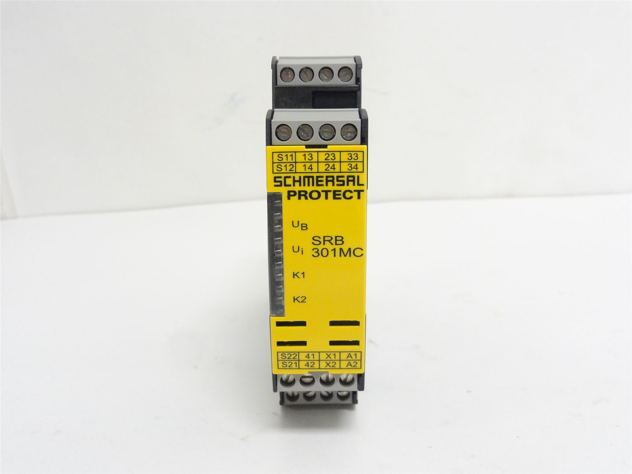 Schmersal SRB301MC-24V; Safety Controller; 24VAC/DC; 1-Signal