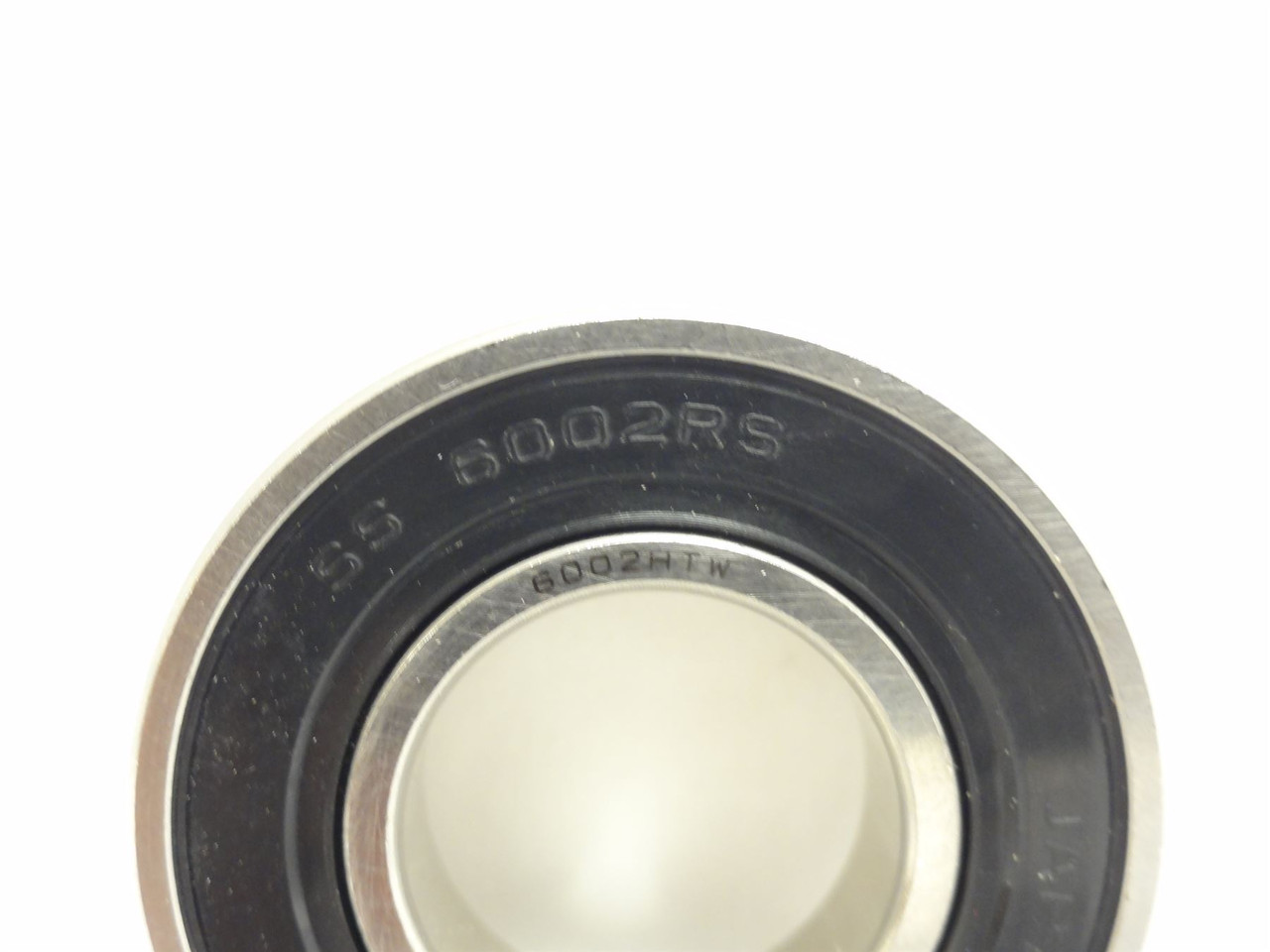 EZO 6002HTW/2RS; Ball Bearing; 15mmID x 32mmOD x 9mm Width