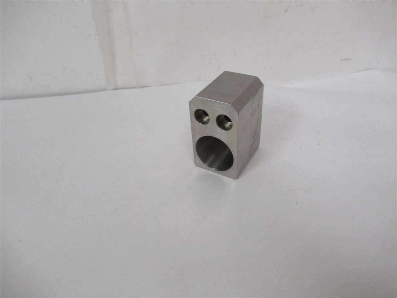 Grote 1060656; Drive Crank Housing Offset