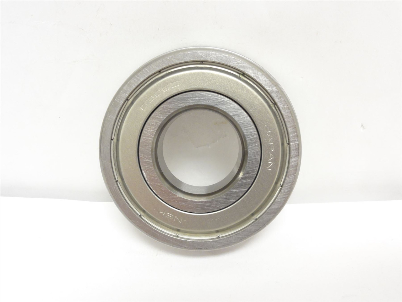 NSK 6306ZZNR; Ball Bearing; 30mmID x 72mmOD x19mm Width