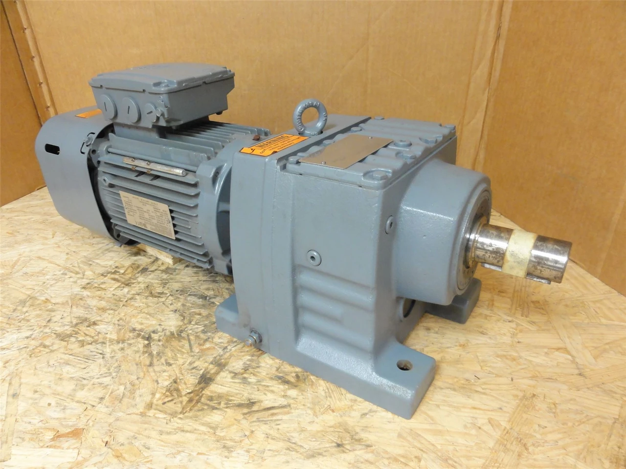 SEW R67DRN90L4/BE2HR/TH/AL/DH; AC Gearmotor; 56.89:1 Ratio