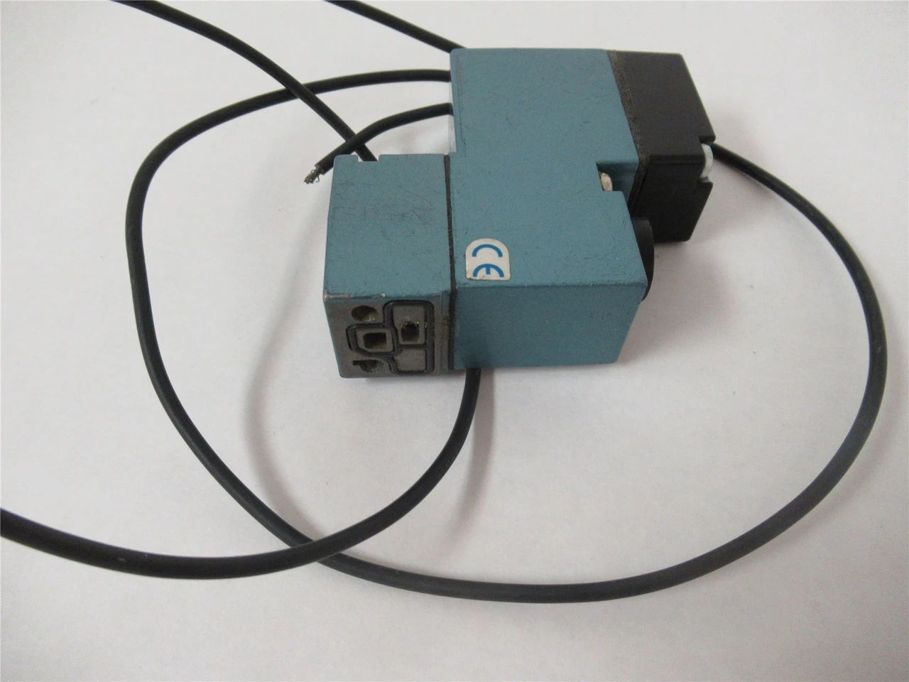 MAC PME-111AAAA; Pilot Valve 110-120 VAC 50/60 HZ 6.8 W