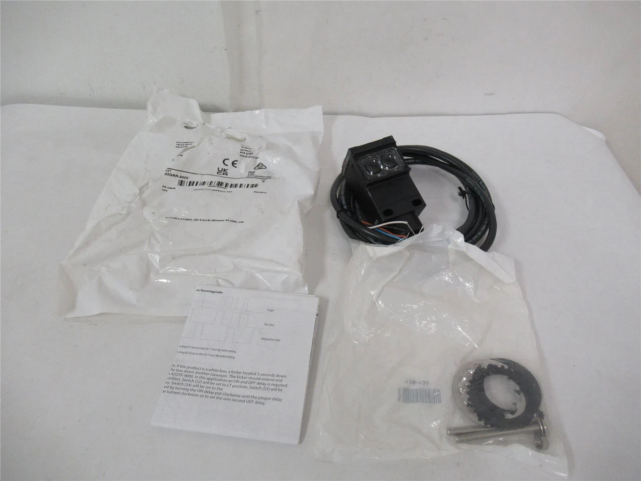 Allen-Bradley 42GRR-9000; Photo Switch 10-30VDC 250mA