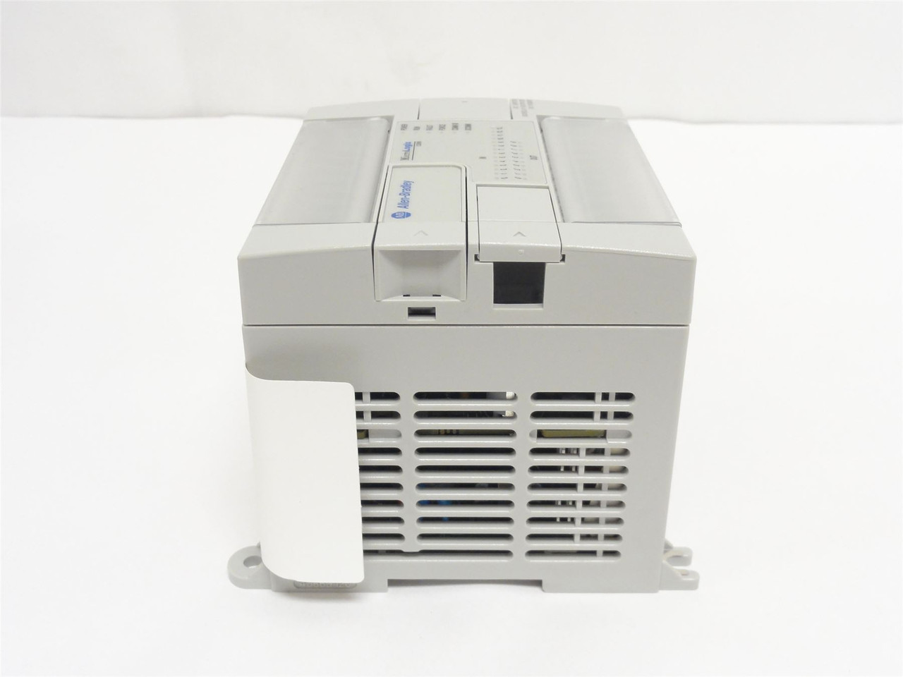 Allen-Bradley 1762-L24BXB; MicroLogix 1200 Controller; 24VDC