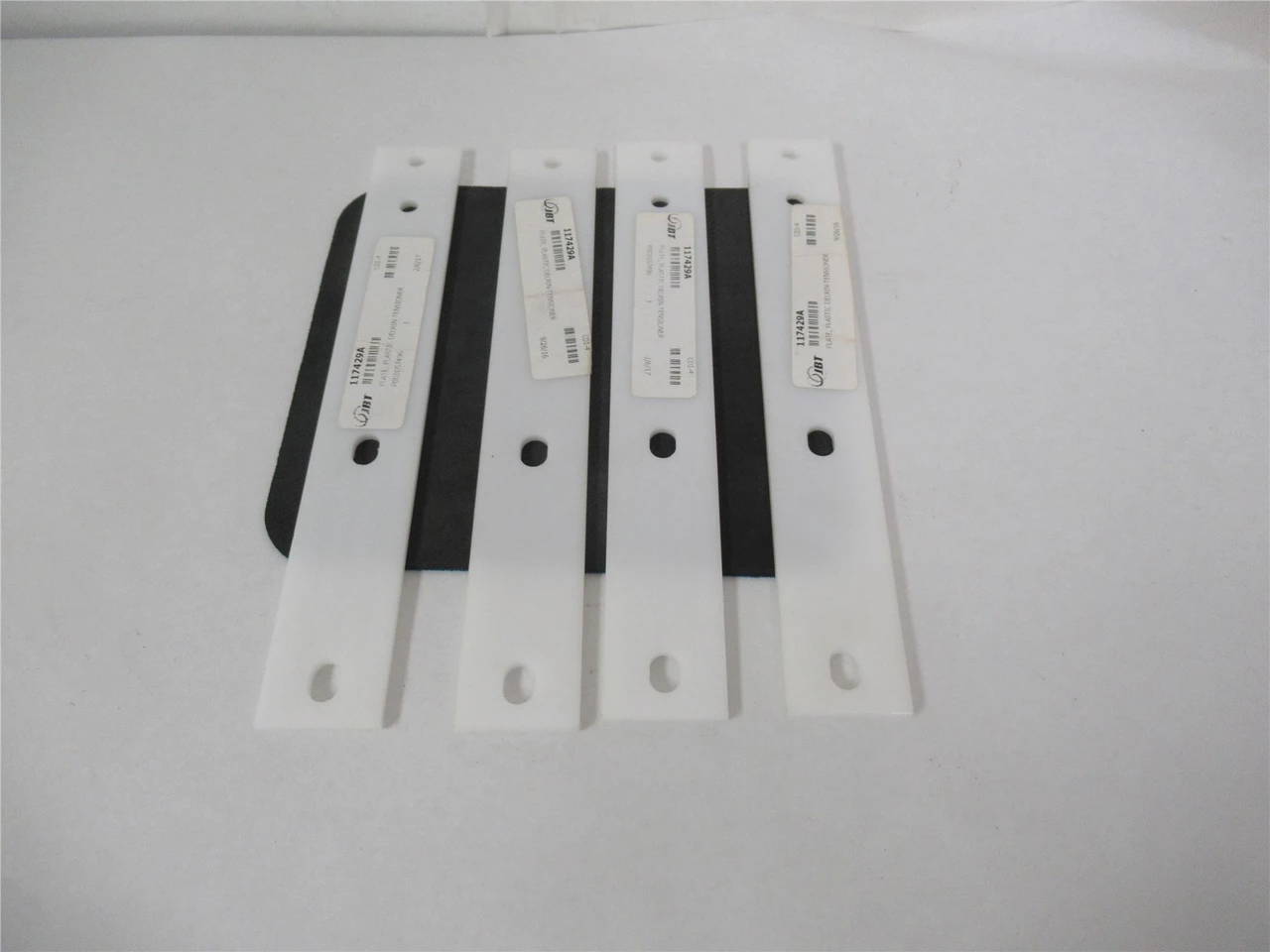Frigoscandia 117429A; Lot-4 Delrin -Tensioner Plastic Plate