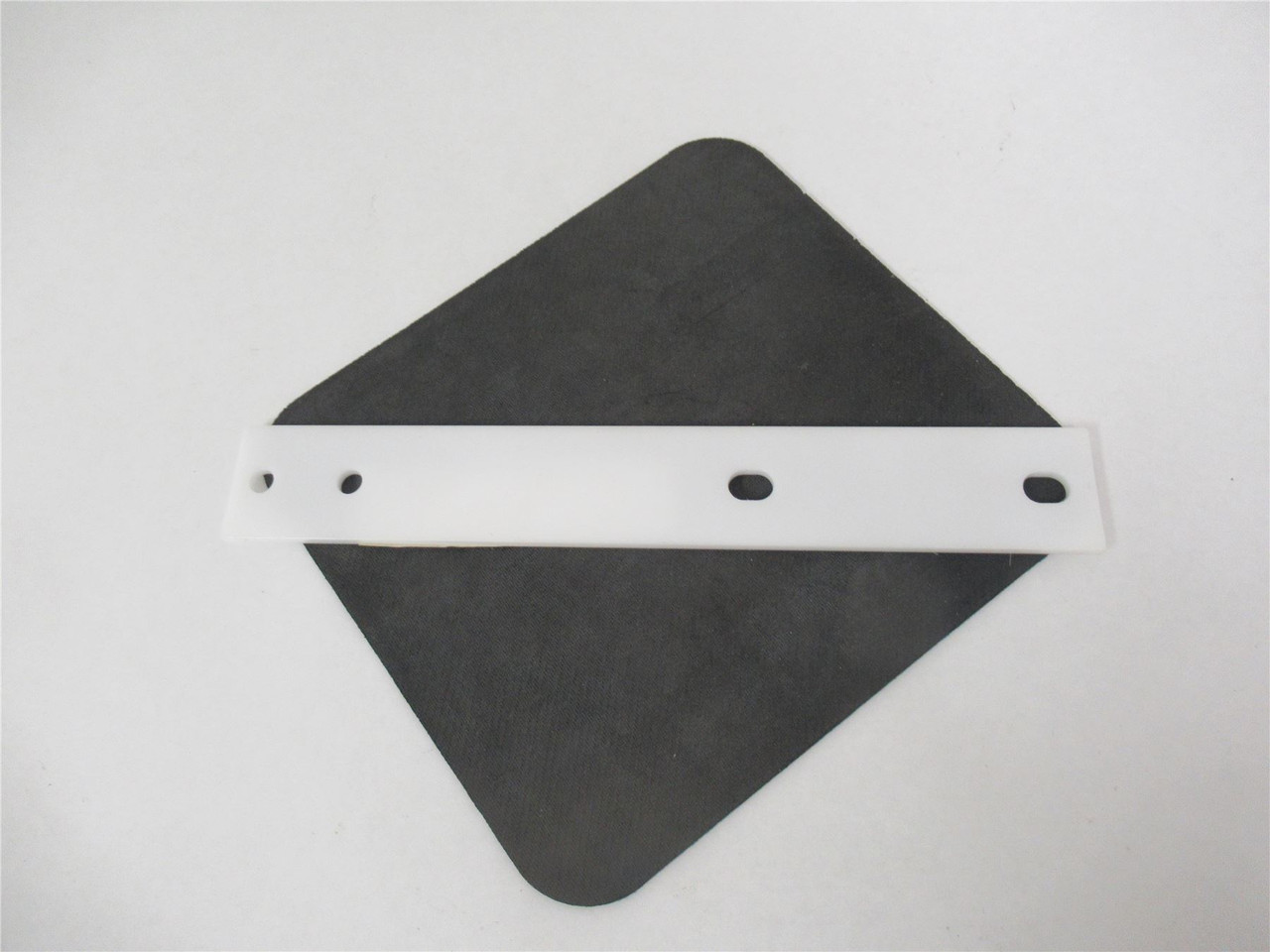 Frigoscandia 117429A; Lot-4 Delrin -Tensioner Plastic Plate