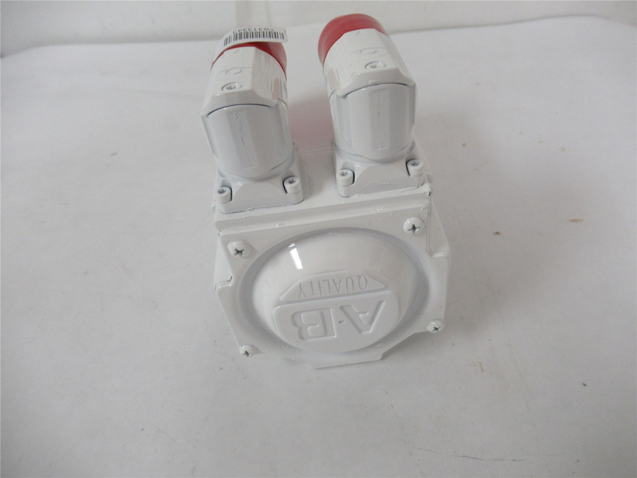 Allen-Bradley MPFB330PSJ72BA/A; Servo Motor 480V AC