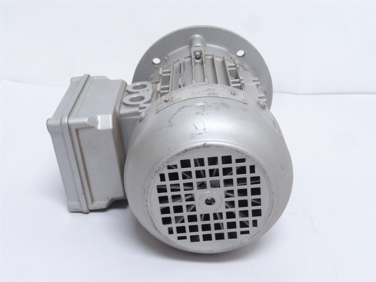 Bege RF71L/8; AC Motor 592673; 0.18kW; 800RPM; 3PH