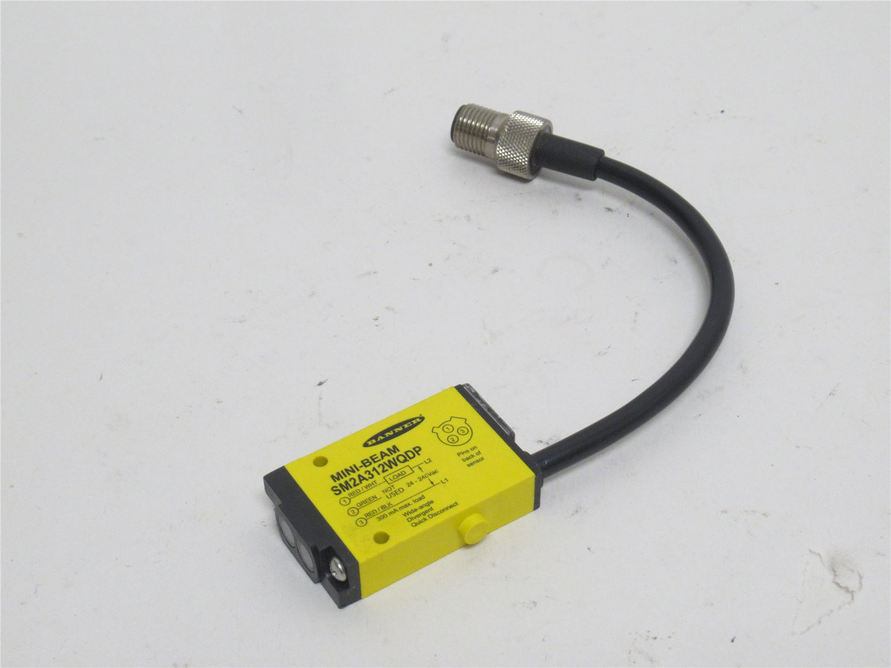 Banner SM2A312WQDP; Divergent Diffuse Photo Sensor; 24-240VAC