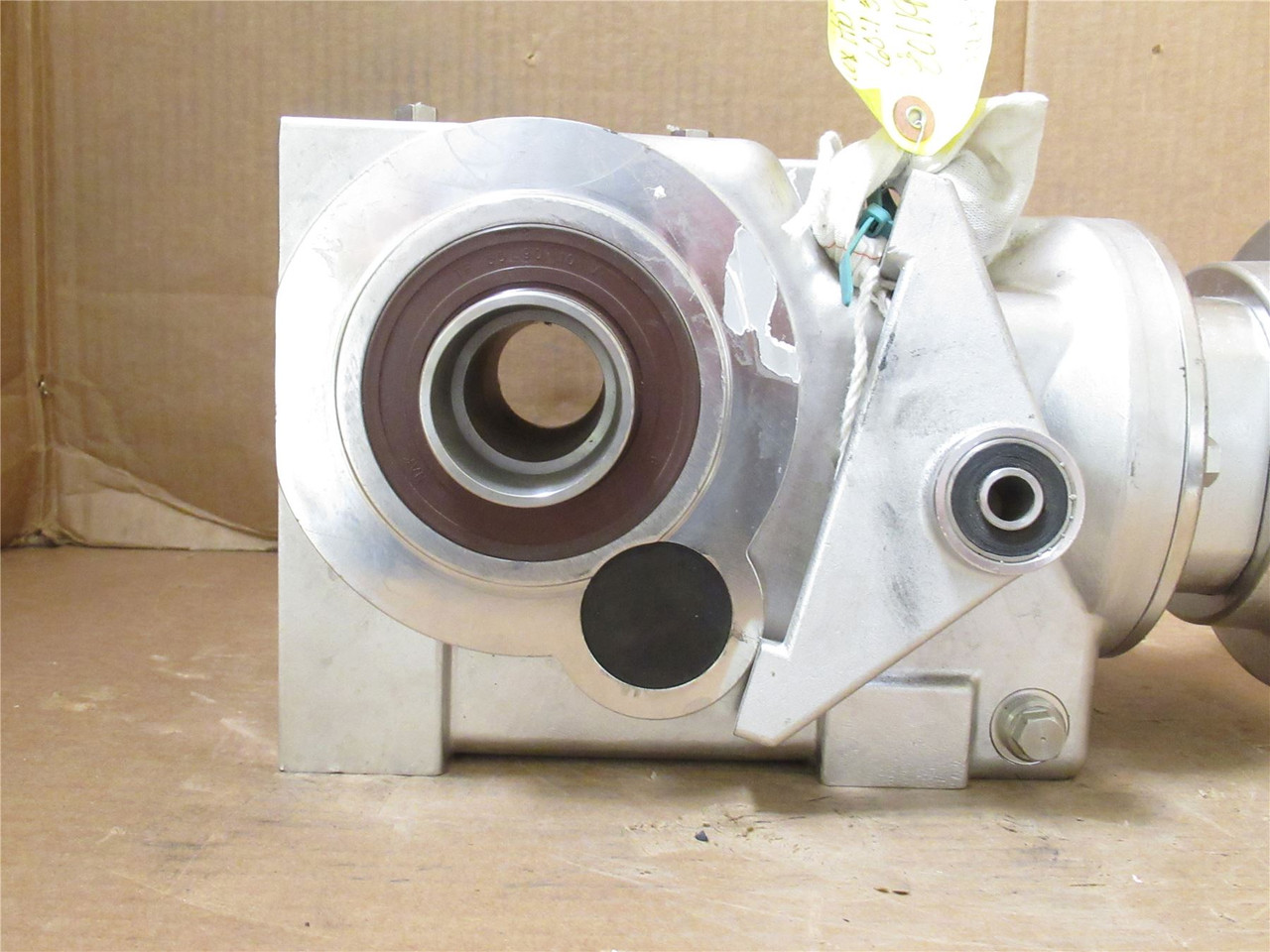 D and F 37.4SM2; Gear Box Ratio: 60:1 Input Shaft: 7/8"ID