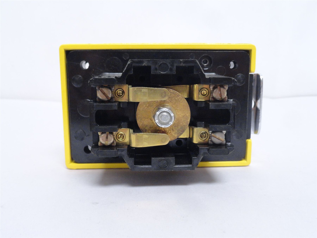 Rees 01981-002; Mushroom Head Push Button; 10A; 600VAC