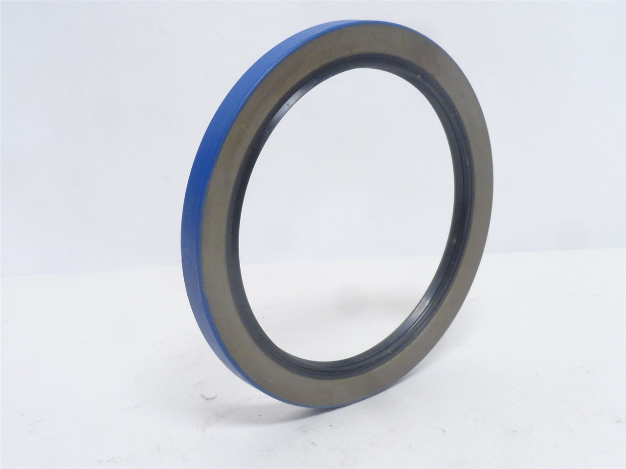 Dichtomatik 48625TA-H; Oil Seal; 4-7/8"ID x 6-1/4"OD x 1/2" W