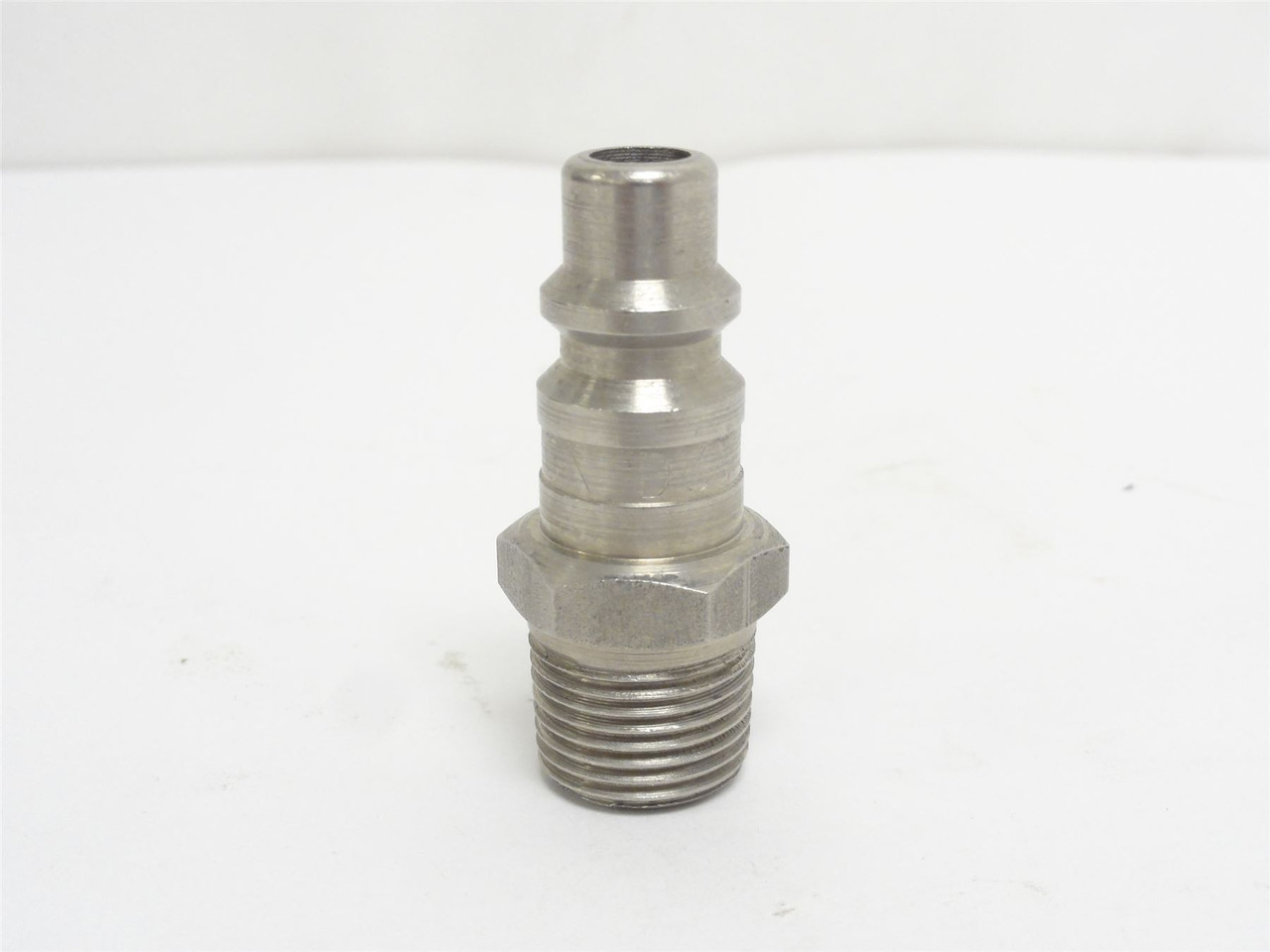 Dixon D3M3-S; Pneumatic Plug; SS; 3/8" Body x 3/8NPT; 500PSI