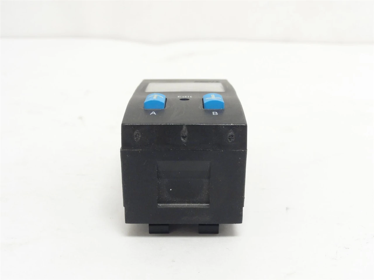 Festo SDE1-D10-G2-MS-L-P1-M8; Pressure Sensor/Switch 688542