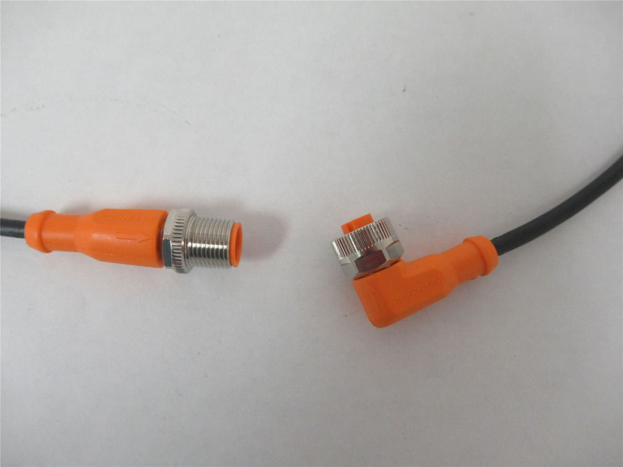 IFM EVC016; Cordset 2' Length 4A 250V AC / 300V DC