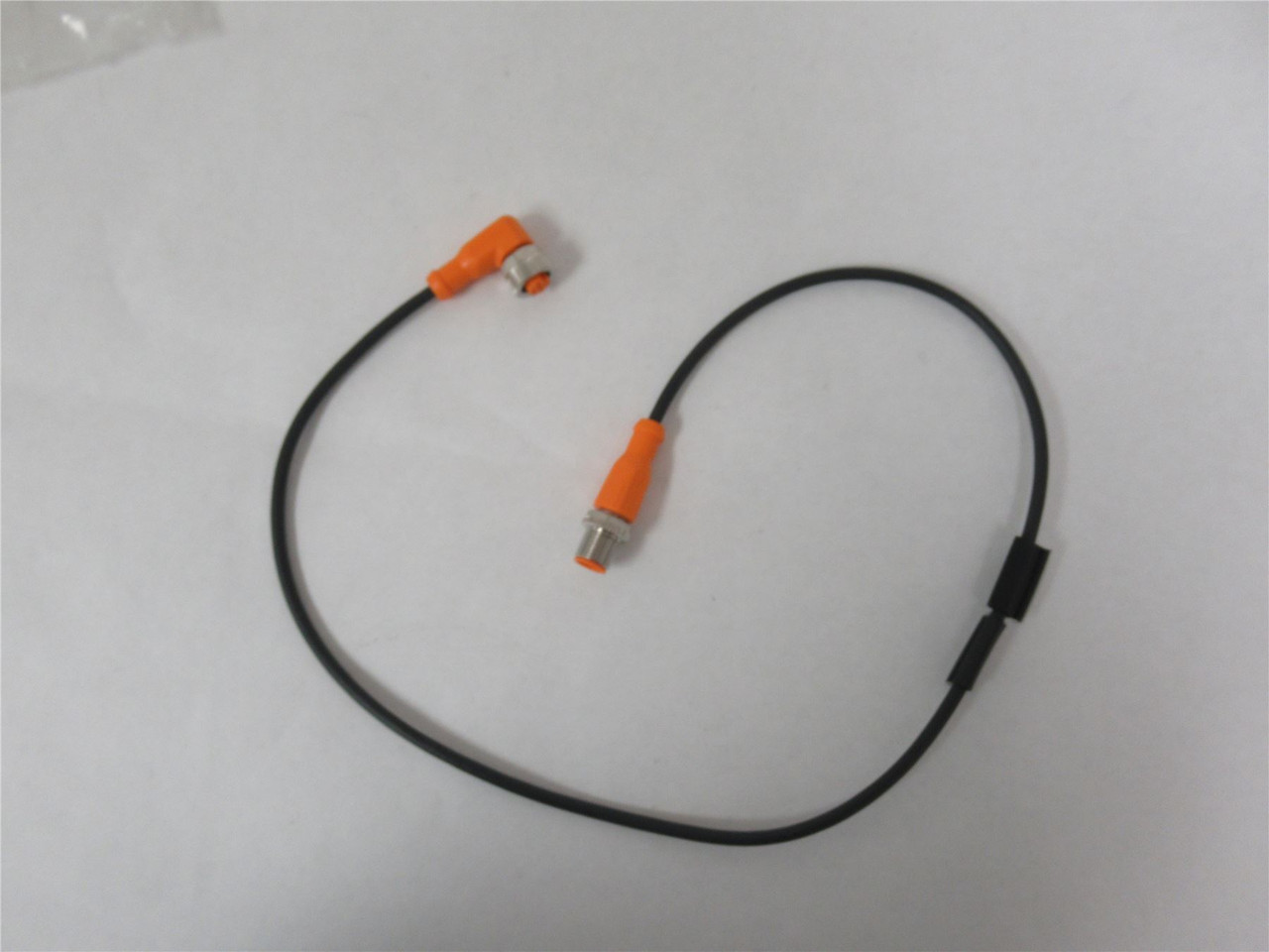 IFM EVC016; Cordset 2' Length 4A 250V AC / 300V DC