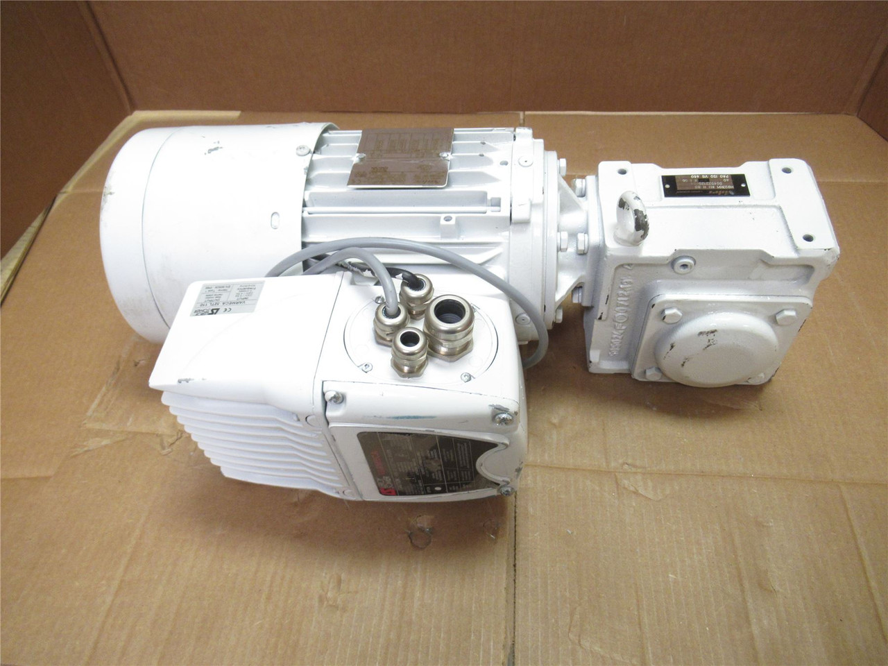 Nidec MB2301NUHB3; AC Gearmotor W/Frequency Drive 1HP 1725RPM