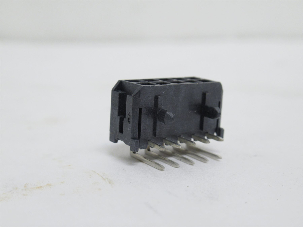 Molex 43045-1002; Lot-5 Header Connector; RA; 10Pos; 2-Row