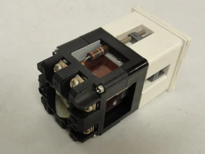 Microswitch 910AEA501; Selector Switch with Indicator