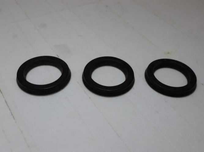 MFG- 17-98; Lot-3 Vee Block Packing