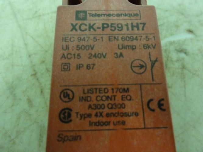 Telemecanique XCKP591H7; Safety Interlock Switch 3A 240V