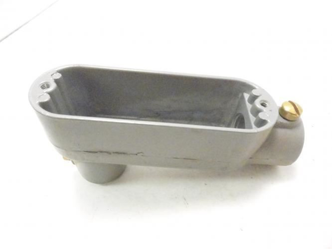 Killark TWOLB-2; Conduit Body 3/4" Hub Size; Volume: 7.2 CU. IN