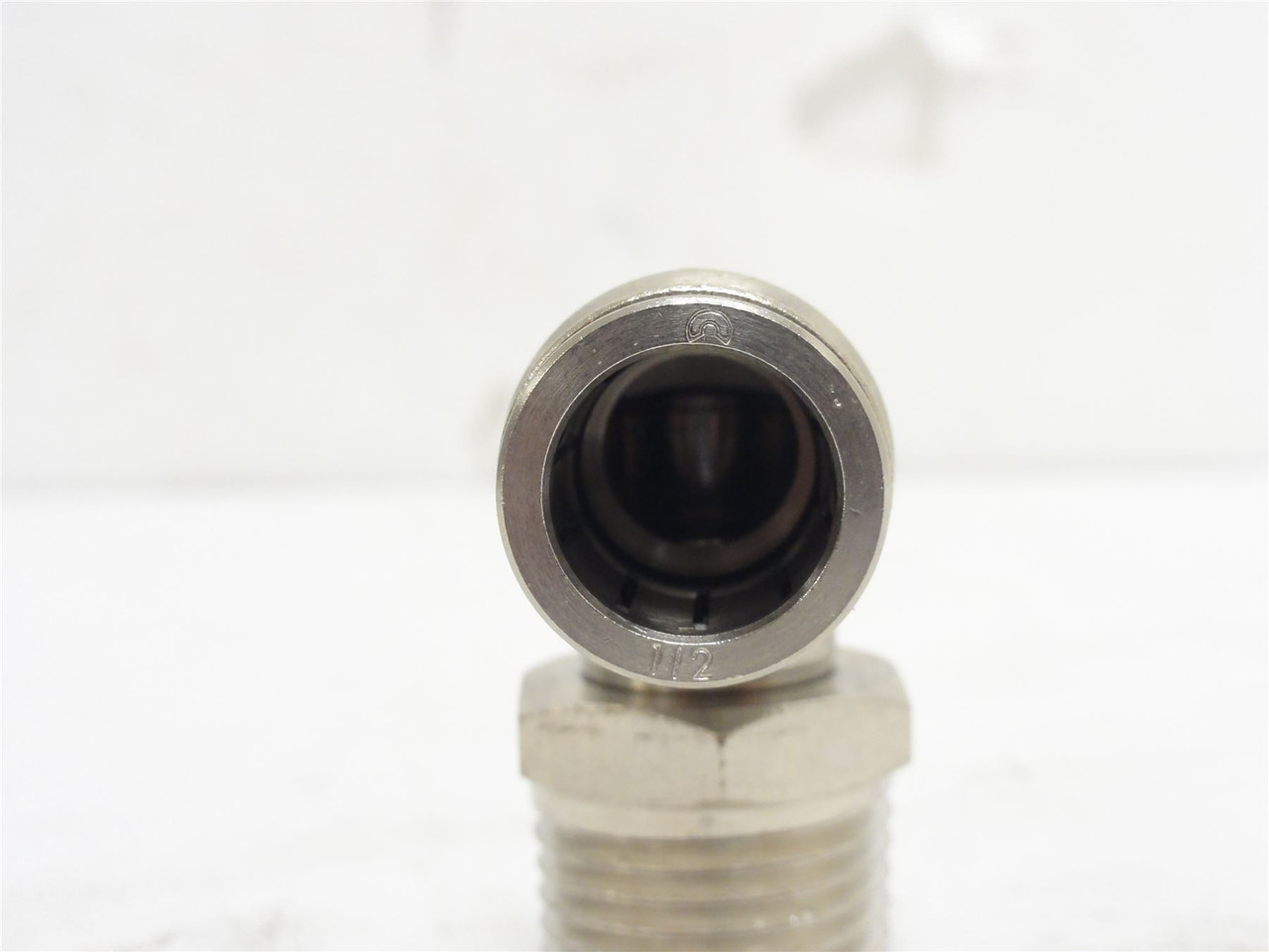 Danfoss 1169X8X8S; Tube Elbow 48D-6520; 90Deg; 1/2" x 1/2NPT