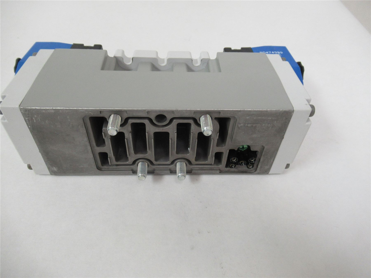 Parker H26VXBG0B9D; Pneumatic Solenoid Valve 24VDC Dbl Sided