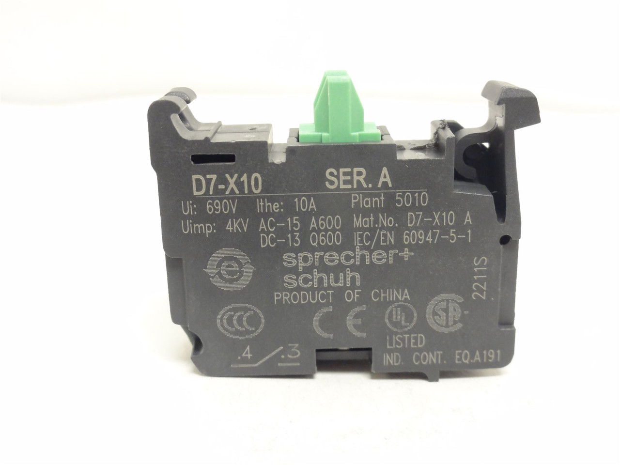 sprecher+schuh D7P-F301PX10; Momentary Push Button; 10A; 600V