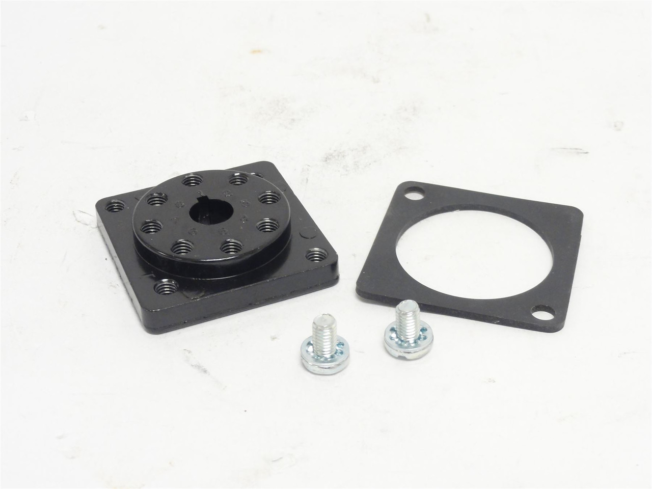 Clippard R-111; Panel Mounting Subplate