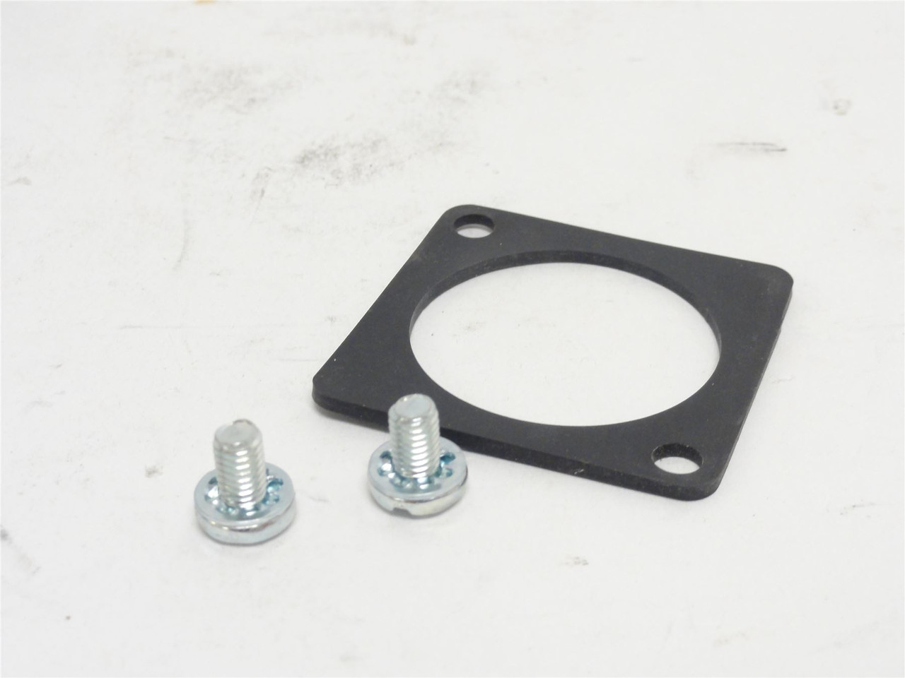 Clippard R-111; Panel Mounting Subplate