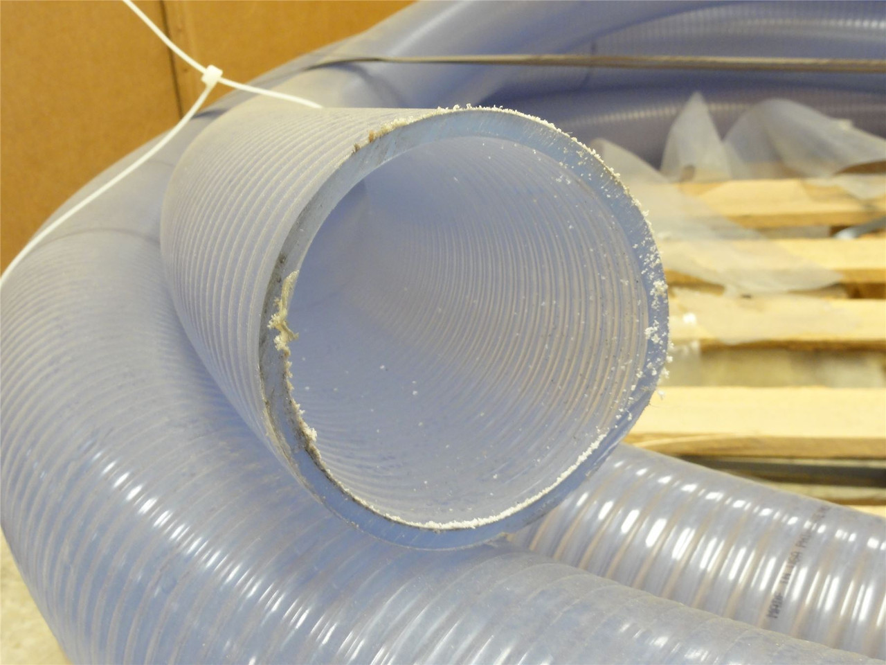 Kuriyama FT400X60; Heavy Duty PVC Suction Hose 4"ID x 60' Roll