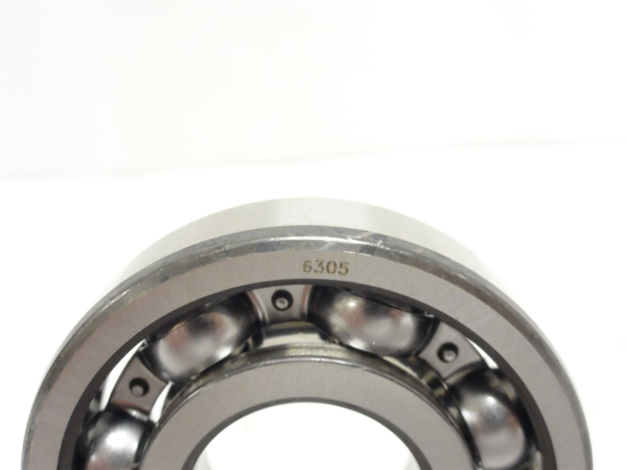 SKF 6305; Ball Bearing; 25mmID x 62mmOD x 17mm Width