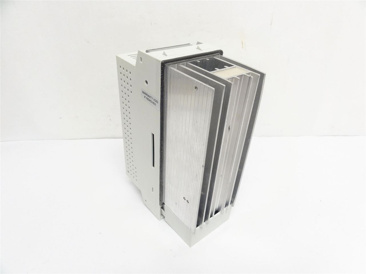 Lenze ECSEE012C4B; Servo-Drive Controller; 400/480VAC; 9.6A In