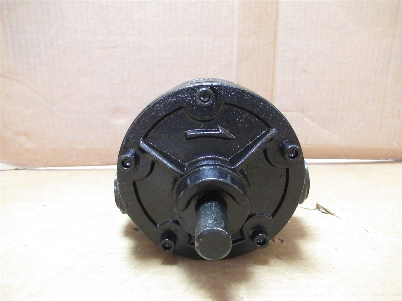 Dayton 4HA38; Rotary Hand Operated Drum Pump 1-1/8 x 1-1/4NPT